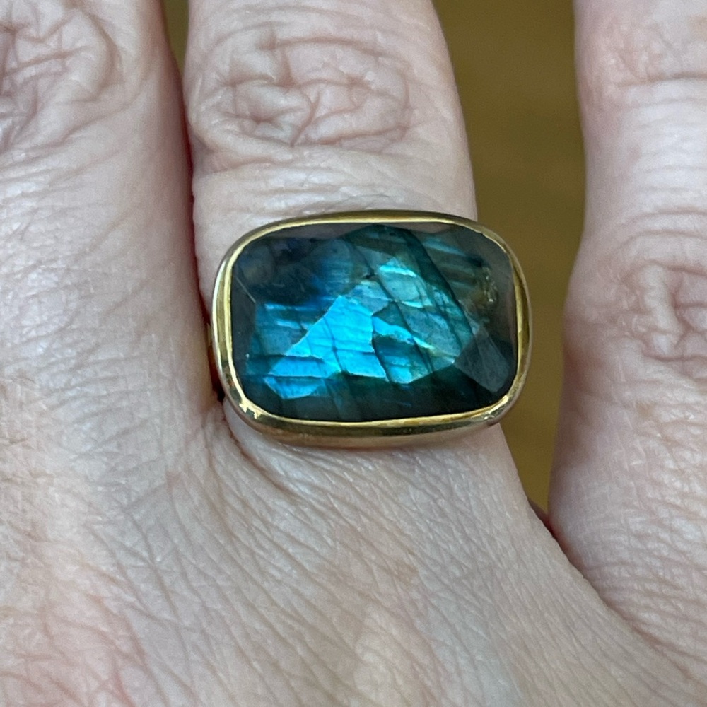 Natural labradorite gold plated solid sterling silver ring - Picture 3 of 5
